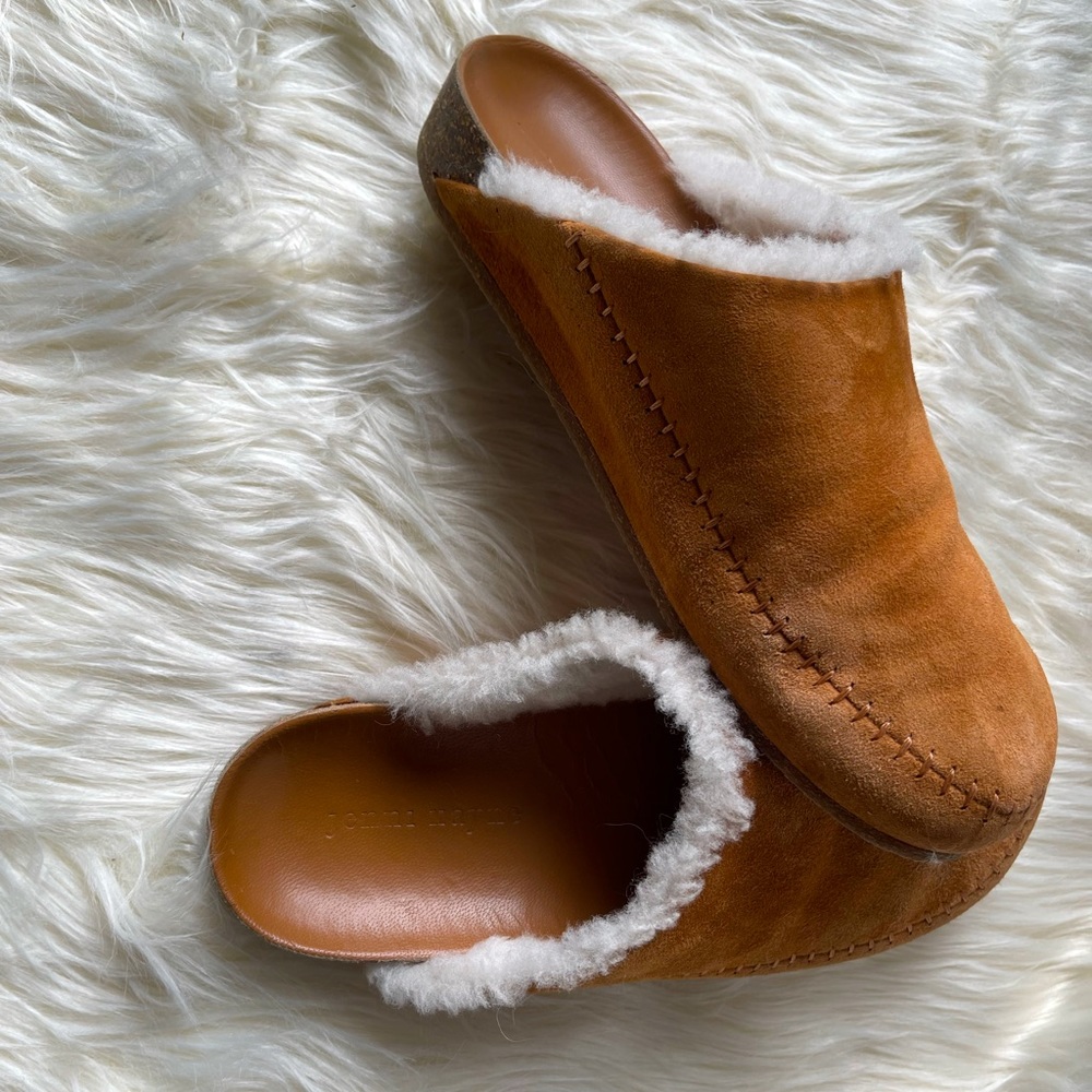 Jenni Kayne Shearling Lined Moc Mule Clog in Saddle Size 39